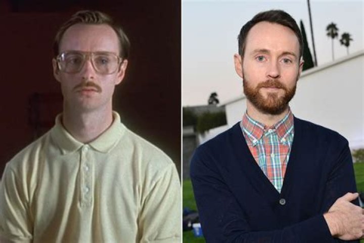 Aaron Ruell