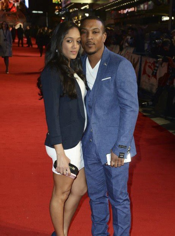 How tall is Ashley Walters